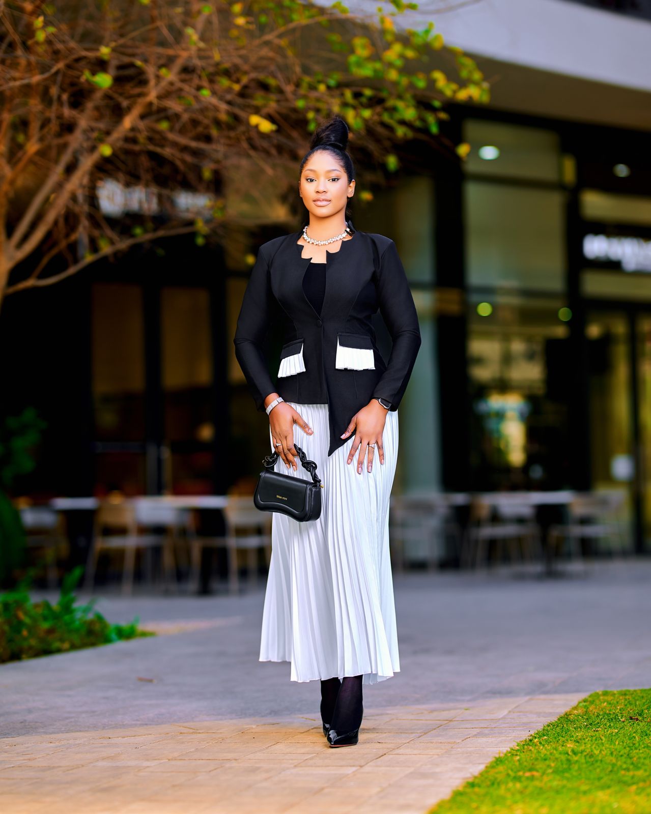 Fashion Black White Women Detailed Suit